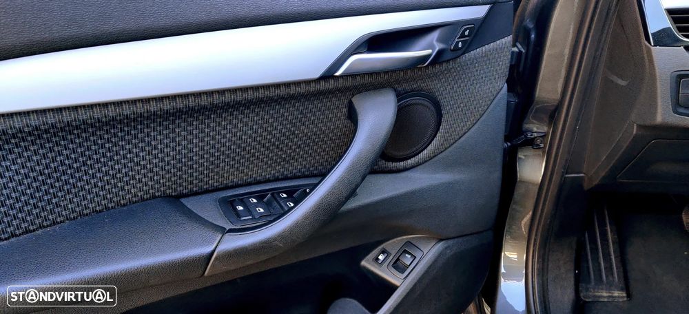 BMW X1 xDrive25e Advantage - 12