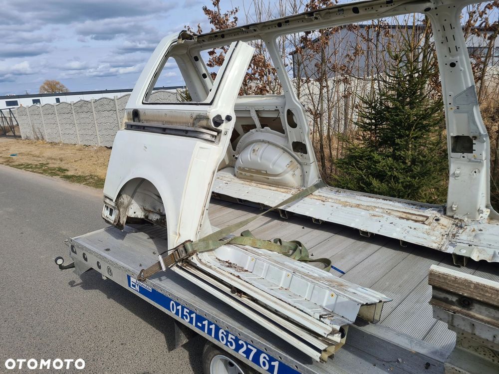 VW T5 MULTIVAN prawy bok ćwiartka 2 drzwi klapa - 2