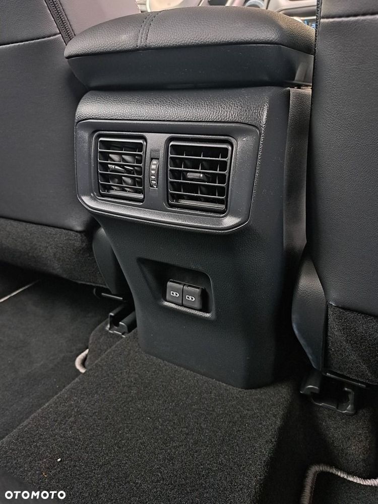 Toyota RAV4 - 24