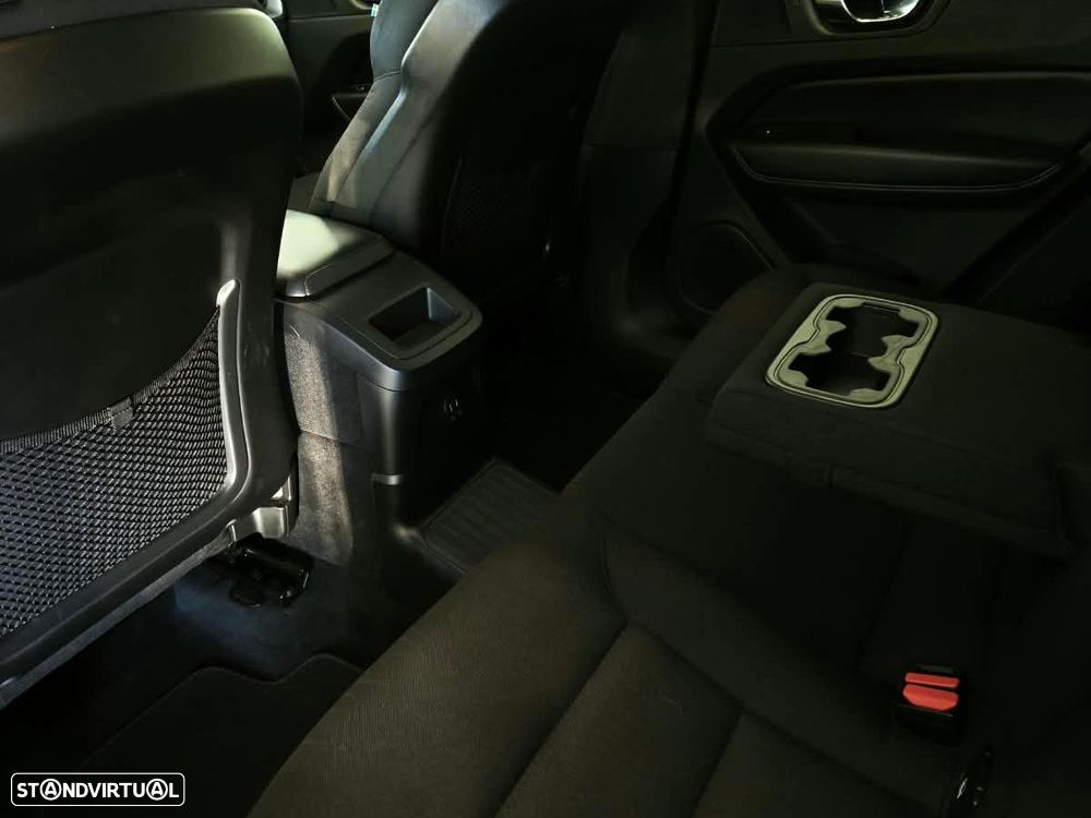Volvo XC 60 2.0 T6 PHEV Inscription AWD - 15