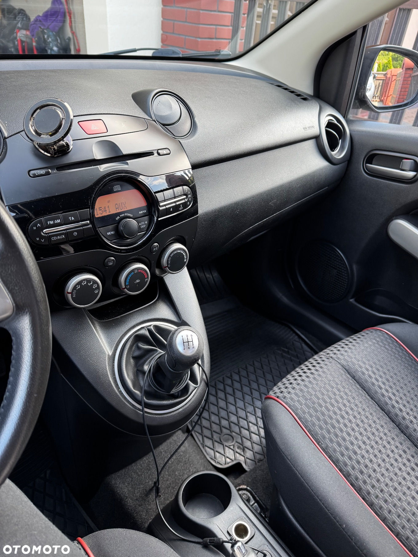 Mazda 2 1.3 Exclusive - 18