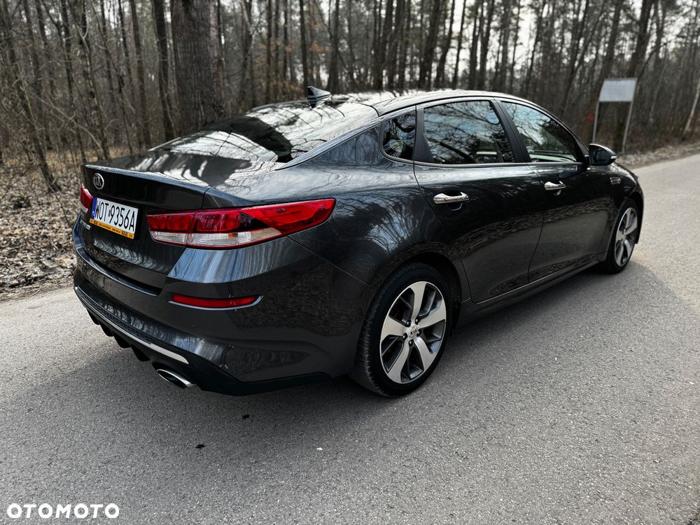 Kia Optima - 6