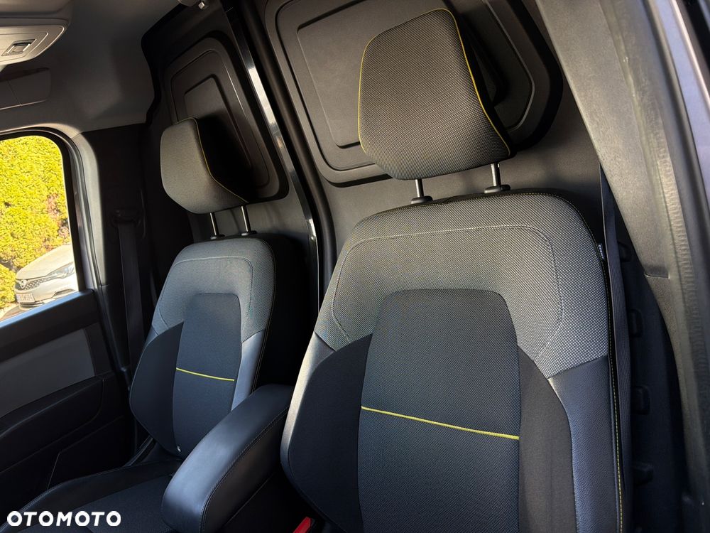 Renault KANGOO 1.5 DCI 115 KONI / AUTOMAT / GRZANE FOTELE  / ŚWIATŁA FULL LED / ASYSTENT PASA RUCHU / MARTWE POLE / CZYTA ZNAKI DROGOWE / KEYLESS-GO / DRZWI OBUSTRONNE / SALON POLSKA / FABRYCZNIE NOWY STAN / JEDYNY TAKI W POLSCE - 27