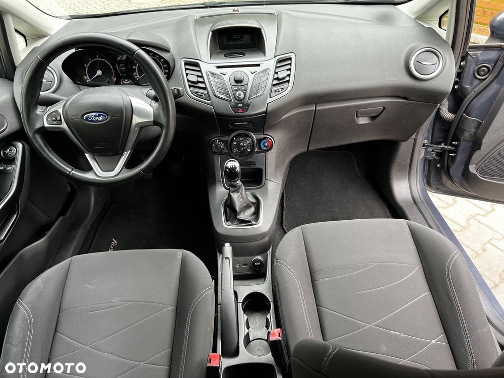 Ford Fiesta - 22