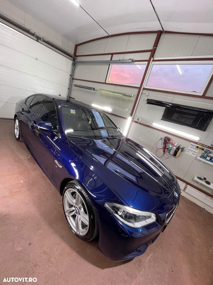 BMW Seria 5 525d xDrive AT - 10