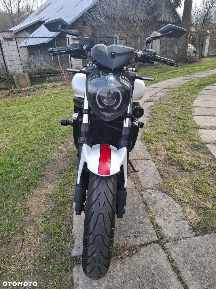 Yamaha FZ6 - 4