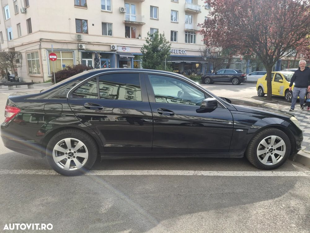 Mercedes-Benz C 220 CDI DPF Automatik BlueEFFICIENCY - 13