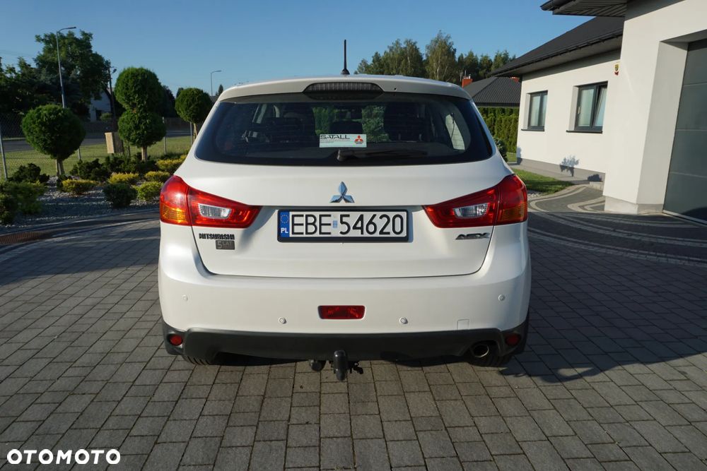 Mitsubishi ASX - 5