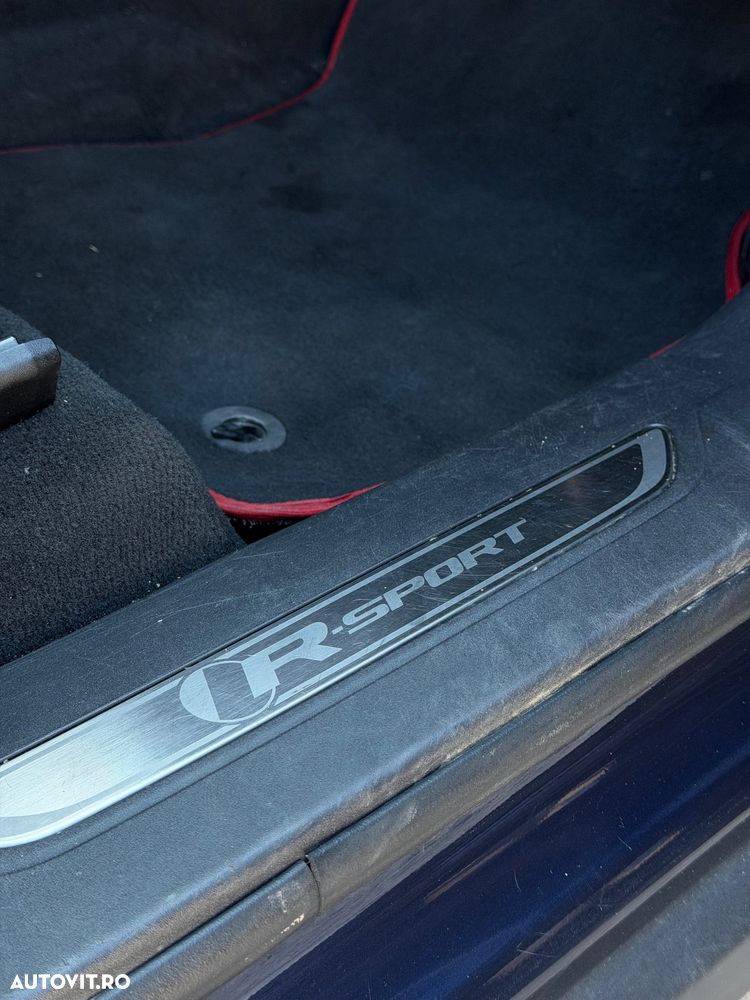 Jaguar F-Pace 30d AWD R-Sport - 28