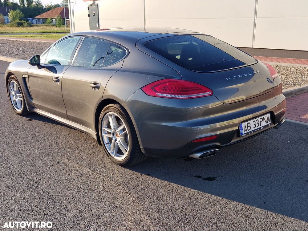 Porsche Panamera - 13