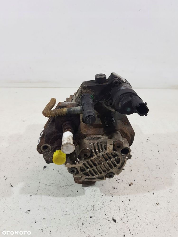 pompa wtryskowa h8200256255 renault scenic ii megane 1.9 dci - 4