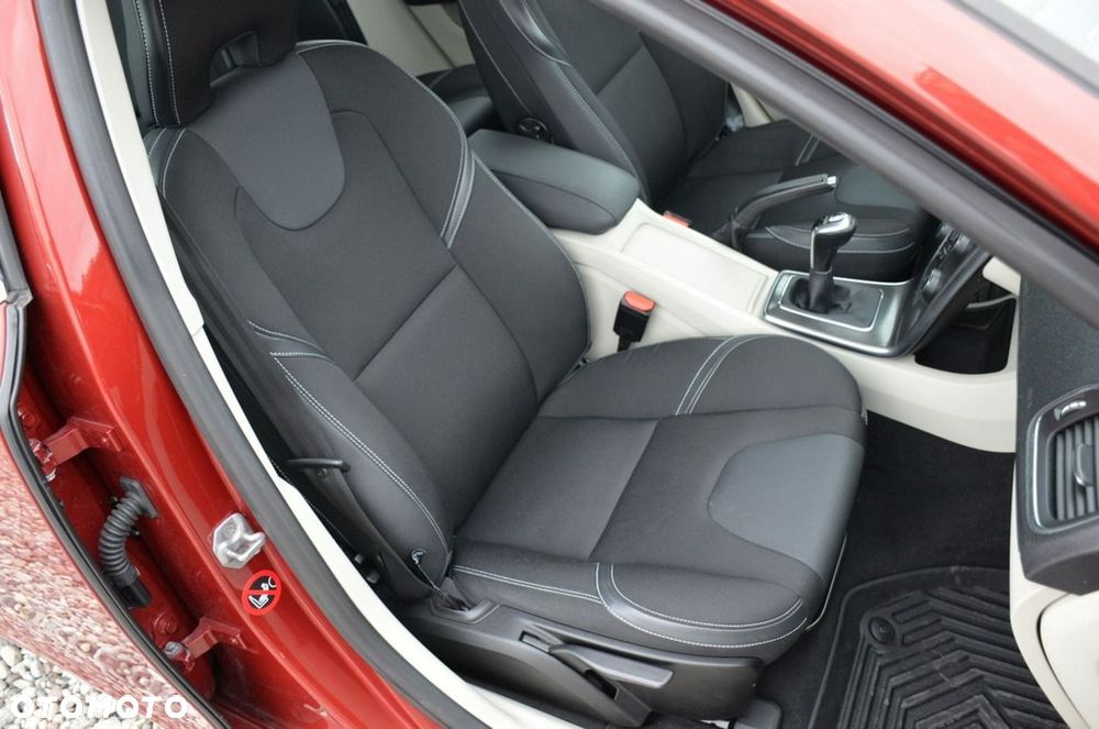Volvo V40 - 27