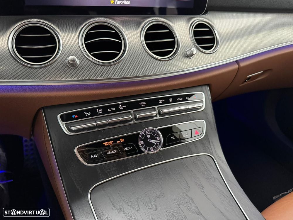 Mercedes-Benz E 300 de AMG Line - 25