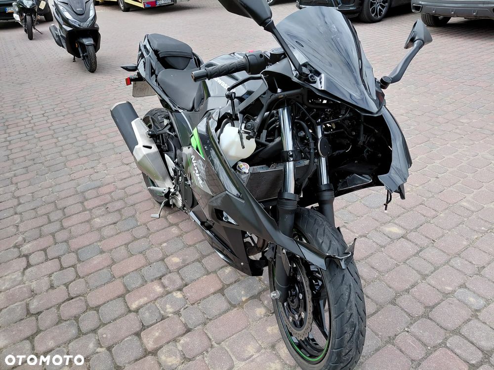 Kawasaki Ninja 400 - 8