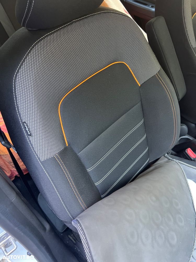 Dacia Sandero TCe 90 MT6 Comfort - 12