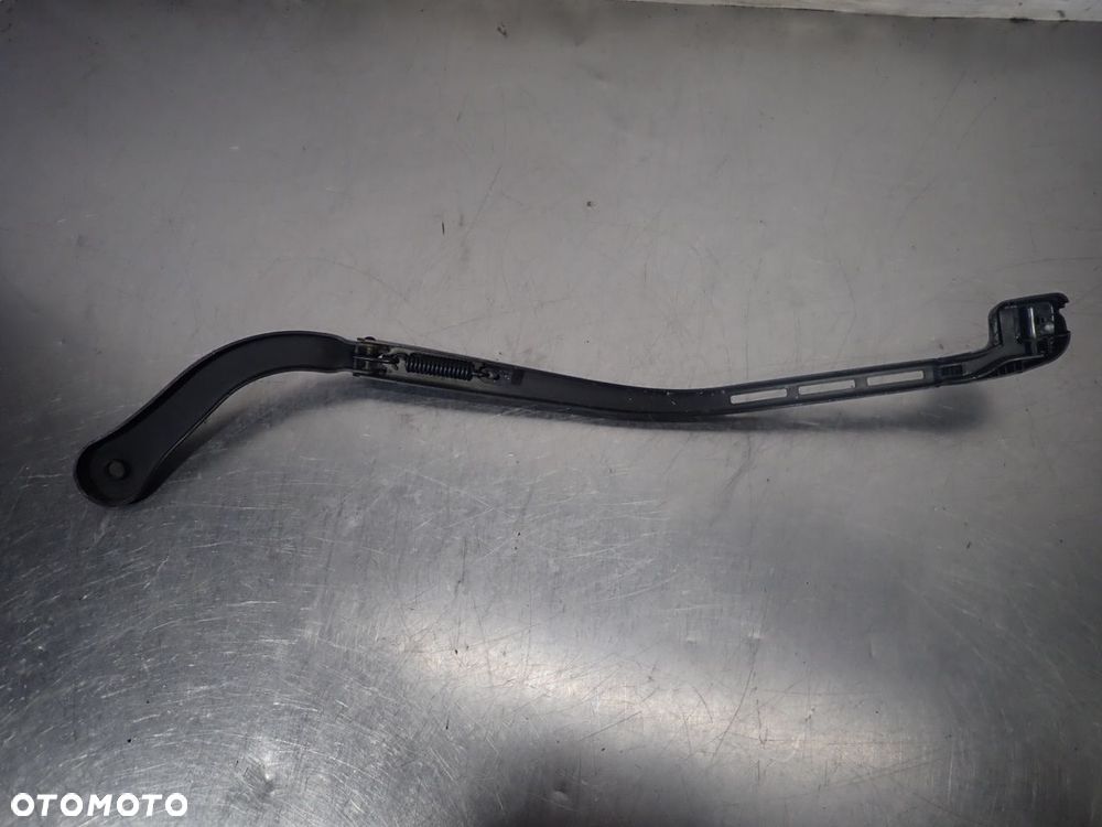 RAMIĘ WYCIERACZKI PRZÓD LEWE BMW E91 - 2