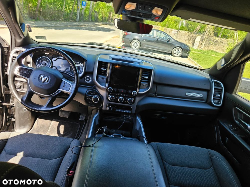 RAM 1500 Crew Cab Shortbed Bighorn - 10