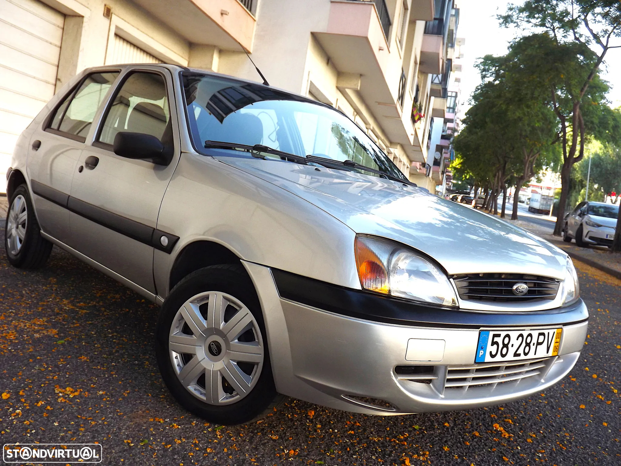 Ford Fiesta 1.25 Techno - 26
