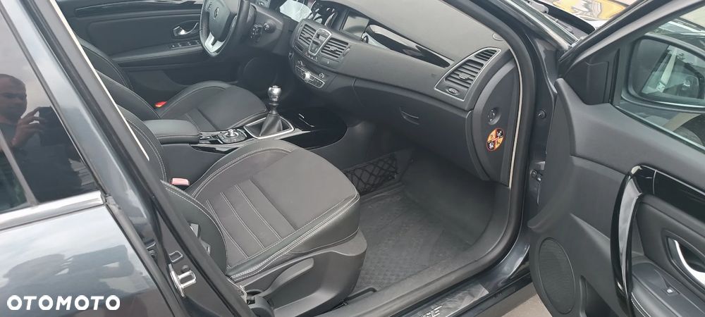 Renault Laguna 2.0 Bose Edition - 8