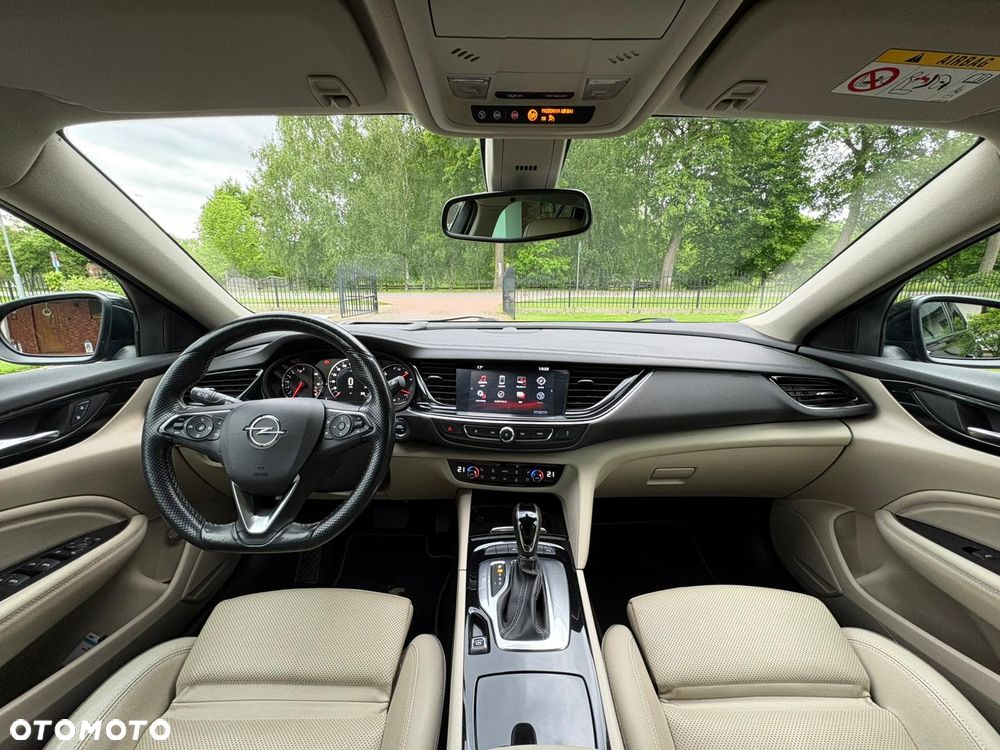 Opel Insignia 1.5 T Exclusive S&S - 9