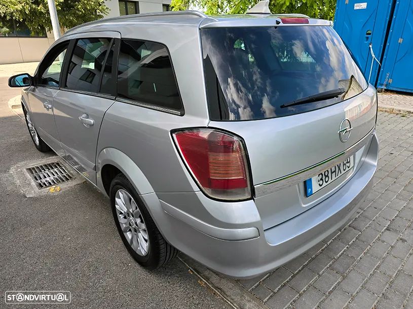 Opel Astra 1.7 CDTI Cosmo ecoFLEX - 4
