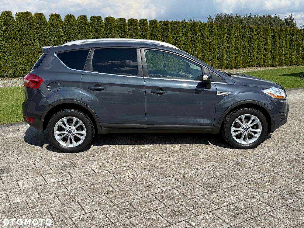 Ford Kuga 2.0 TDCi 2x4 Titanium - 26