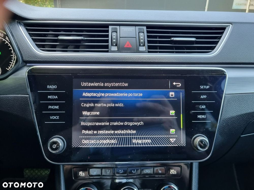 Skoda Superb 1.8 TSI Ambition DSG - 24