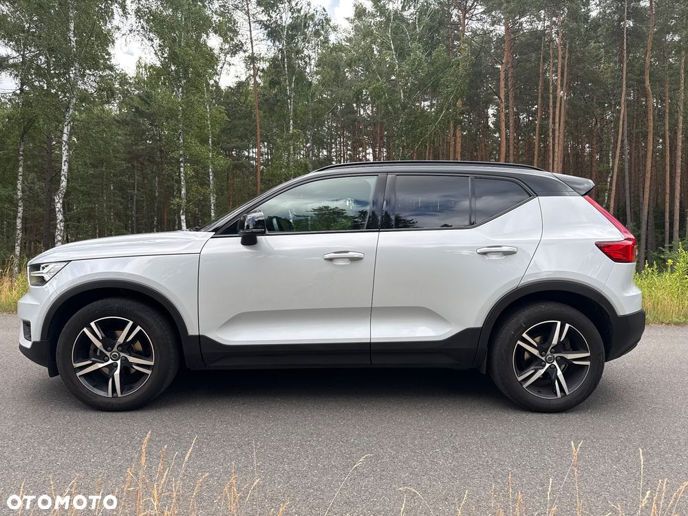 Volvo XC 40 T3 R-Design - 12