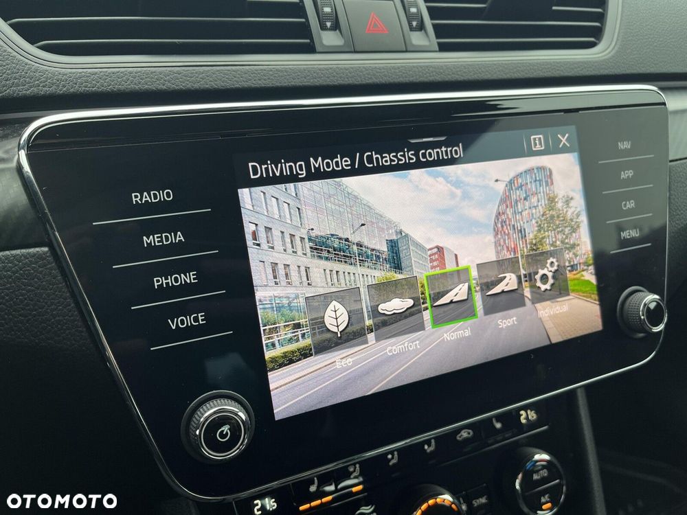 Skoda Superb 2.0 TSI 4x4 Sportline DSG - 27