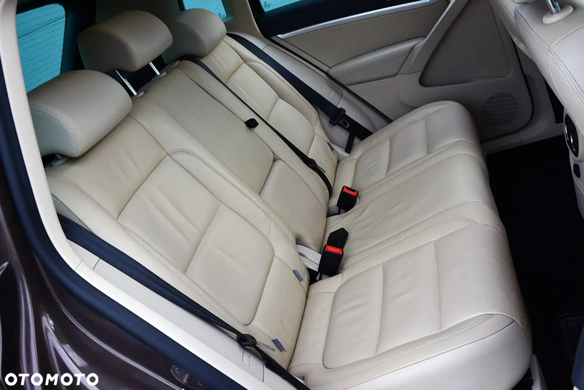Volkswagen Tiguan 2.0 TDI DPF BlueMotion Technology Exclusive - 34