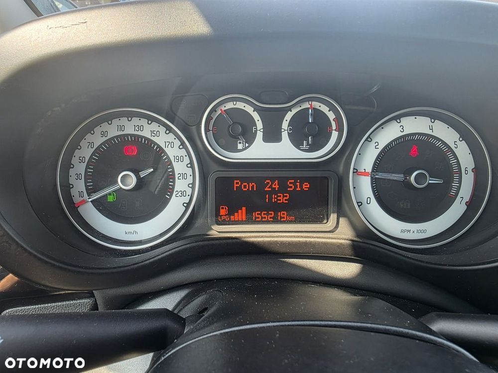 Fiat 500L 1.4 16V T-Jet Trekking - 17