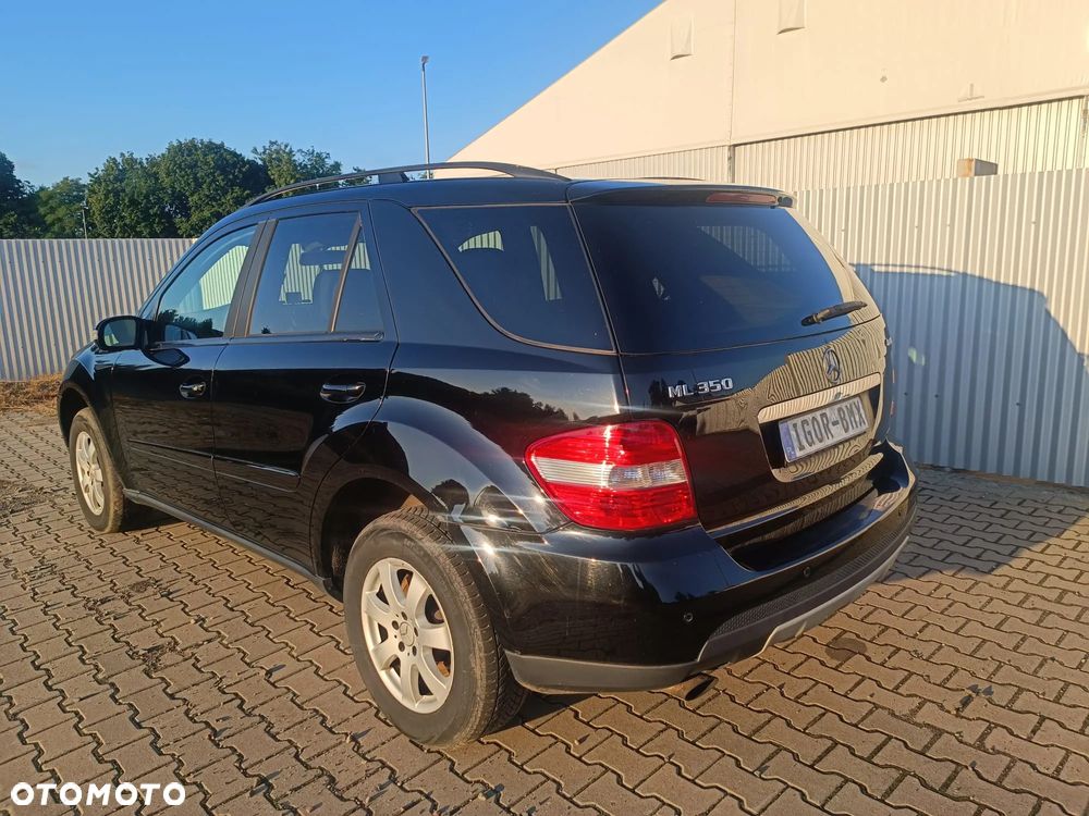 Mercedes-Benz ML 350 4-Matic - 4