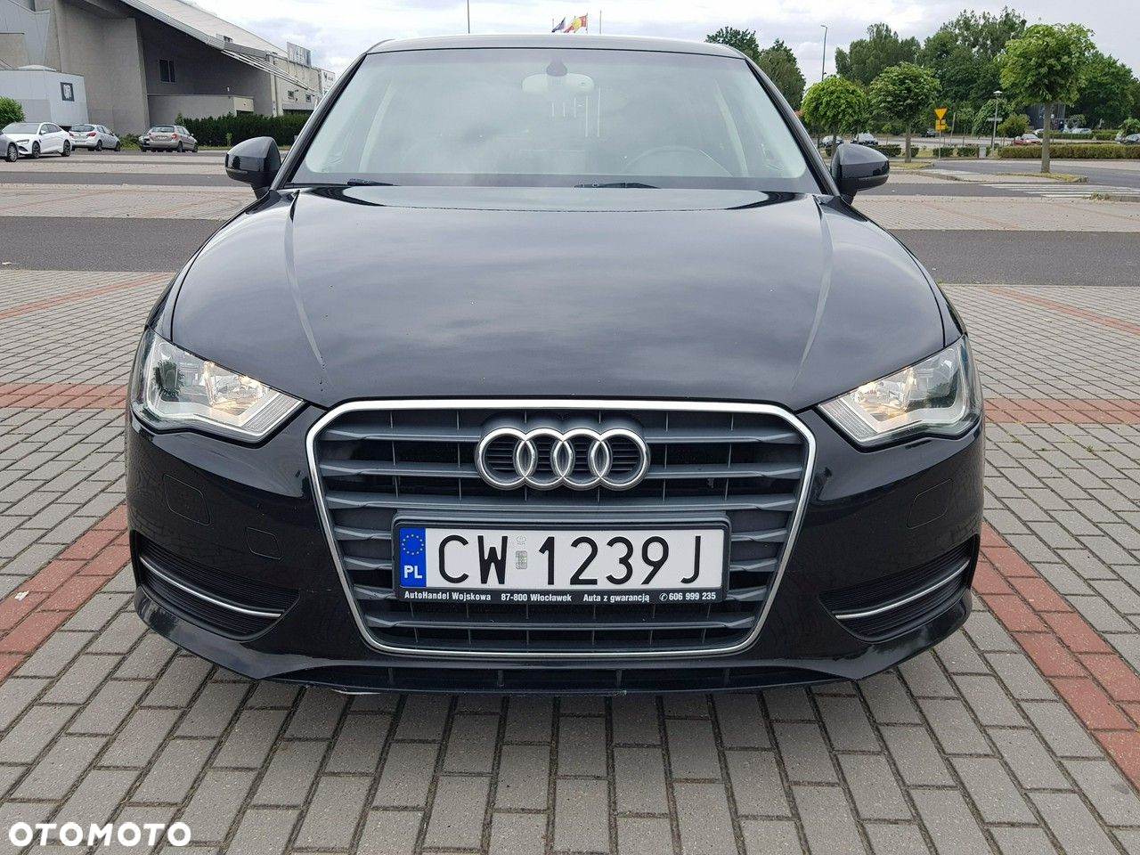 Audi A3 1.6 TDI Sportback ultra Attraction - 2