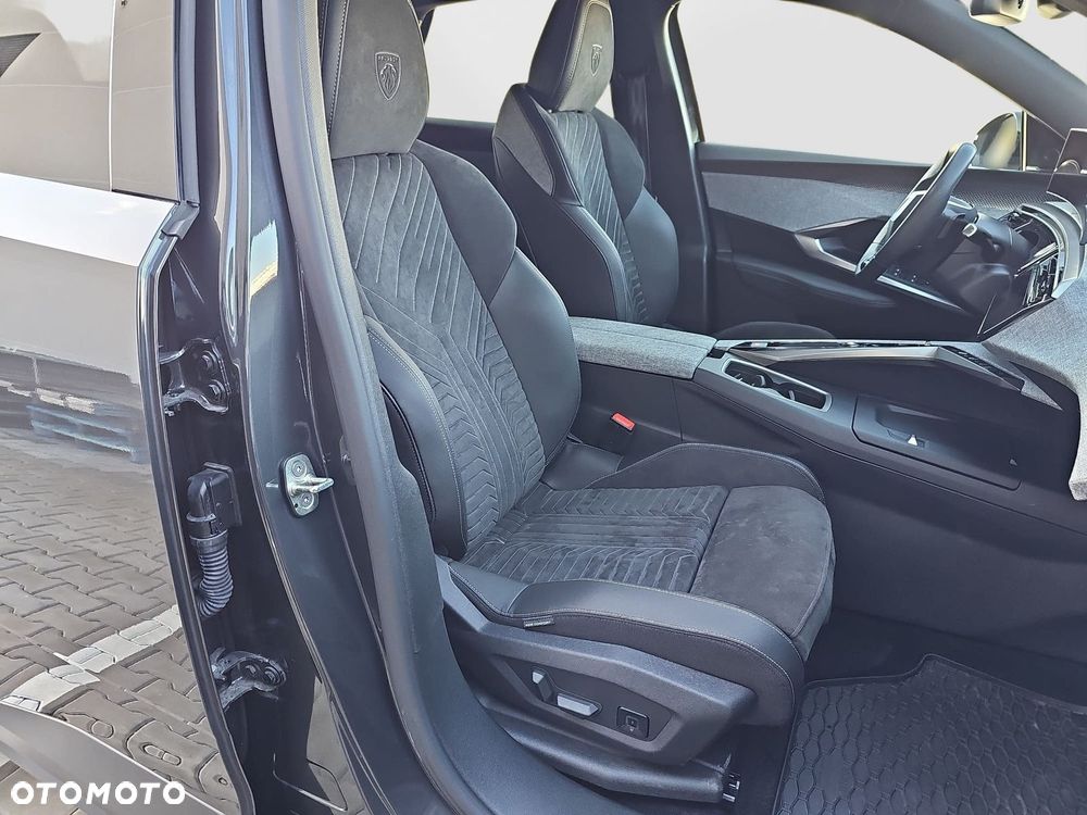 Peugeot 3008 1.2 PureTech mHEV GT S&S e-DCS6 - 13