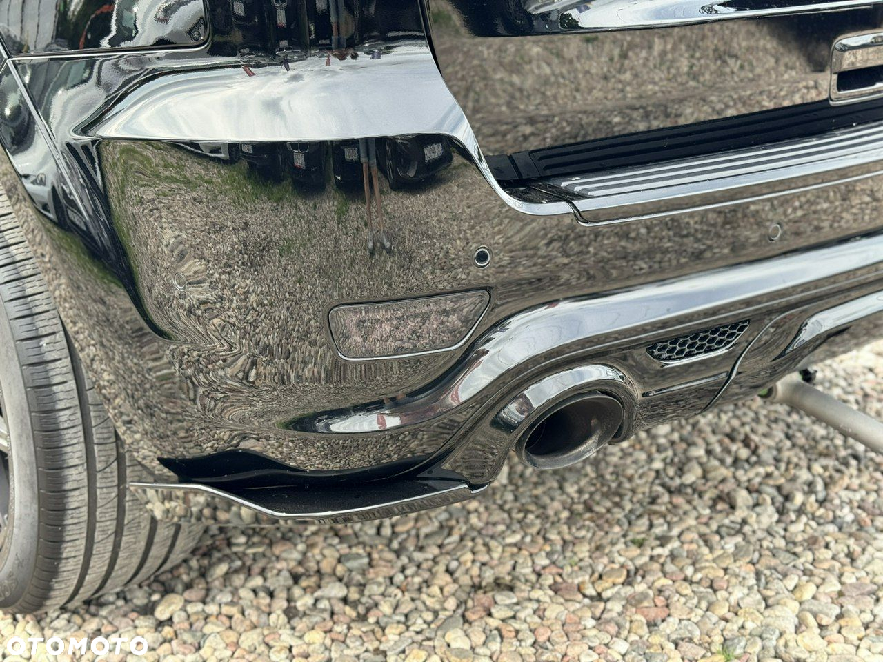 Jeep Grand Cherokee - 12