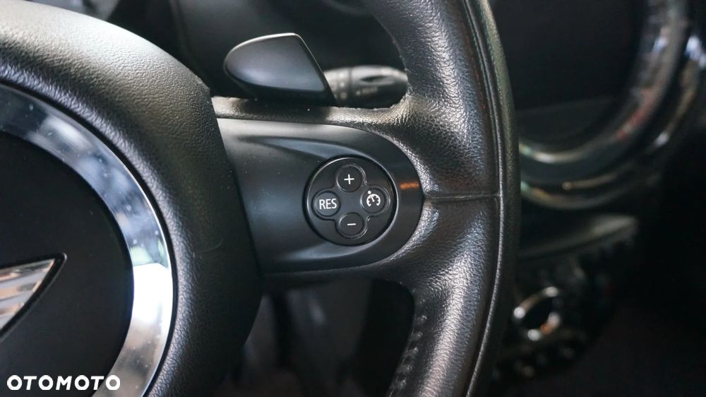MINI Countryman - 25