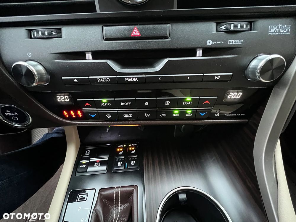 Lexus RX 450h Omotenashi - 9