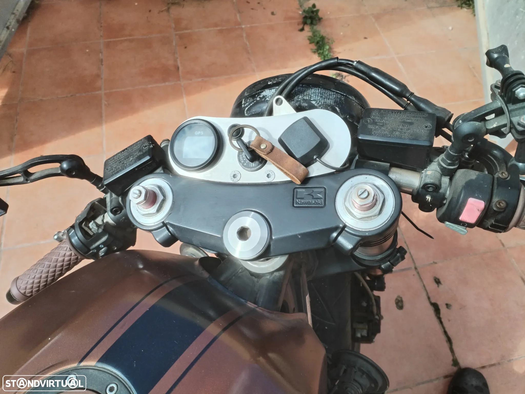 Yamaha XJR - 7