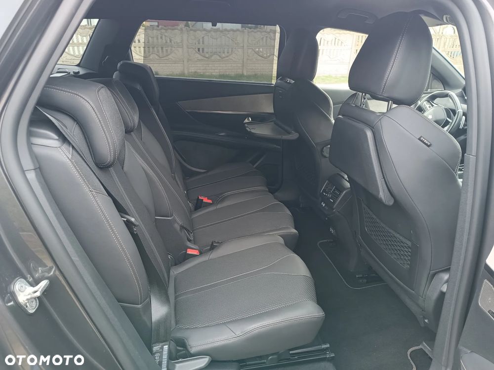 Peugeot 5008 Hybrid 136 e-DSC GT - 17