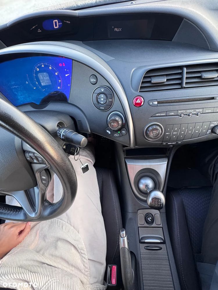Honda Civic 1.4 i-VTEC Comfort - 20