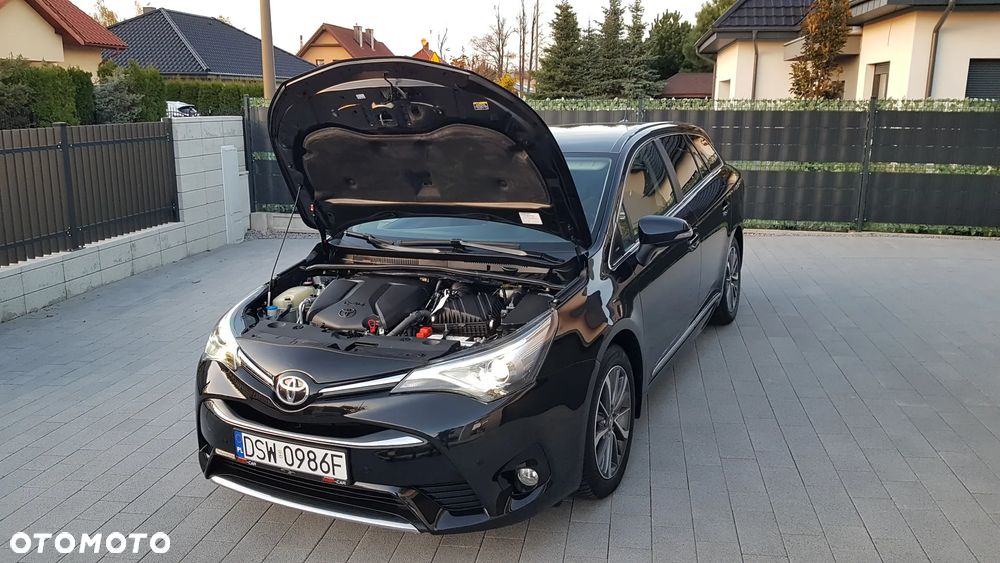 Toyota Avensis 2.0 D-4D Prestige - 33