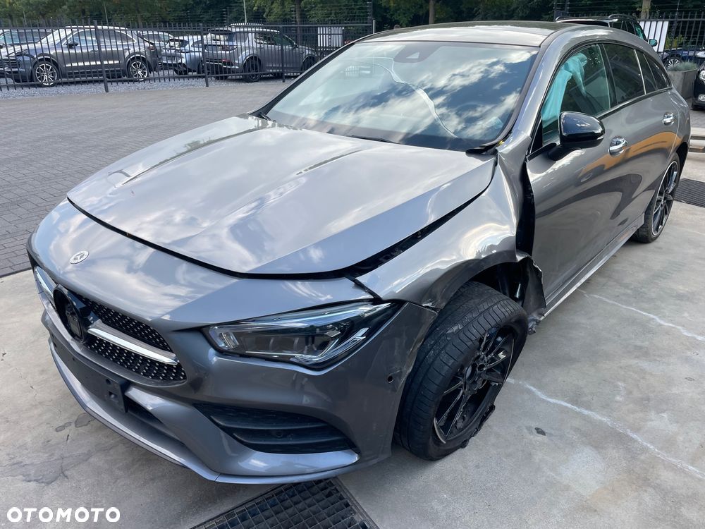 Mercedes-Benz CLA - 2