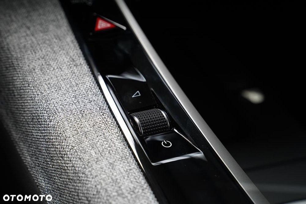 Peugeot 5008 1.2 PureTech mHEV GT S&S e-DCS6 - 22