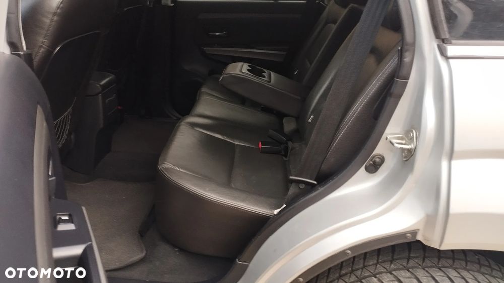 Mitsubishi Outlander 2.4 4WD Inform - 16