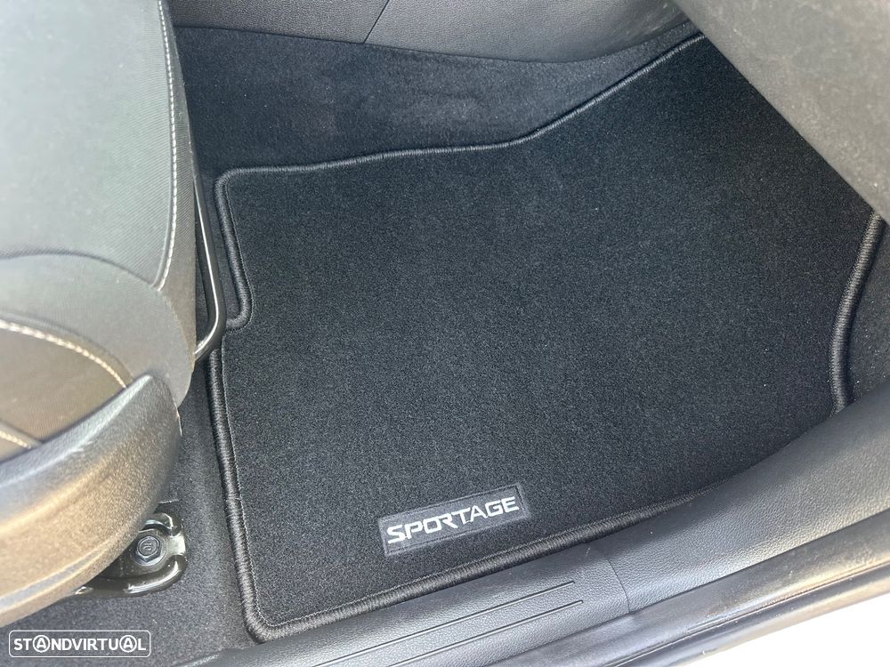 Kia Sportage 1.6 T-GDI AWD Base - 27