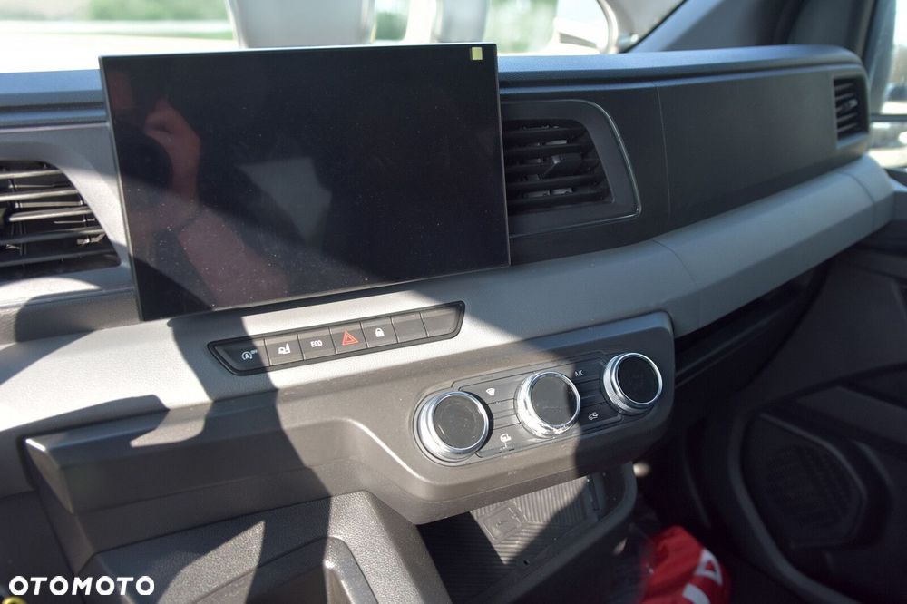 Renault Master 2.0 170KM Zabudowa 9EP Międzynarodówka Kurnik Winda BAR - 19
