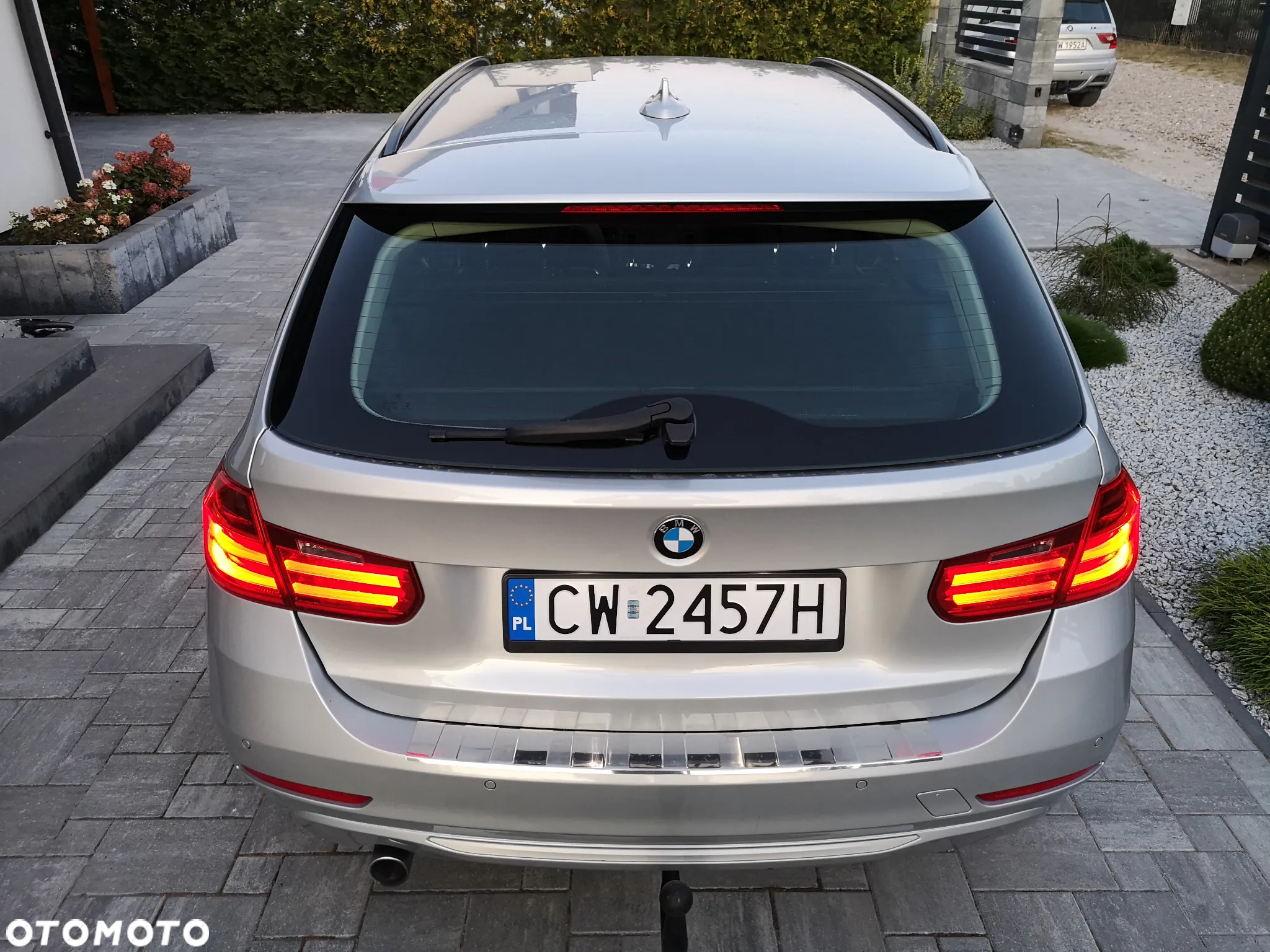 BMW Seria 3 318d Touring Blue Performance Modern Line - 16