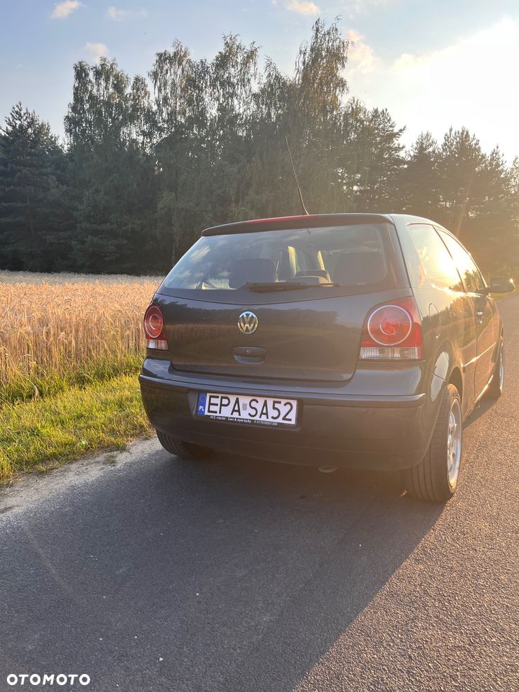 Volkswagen Polo 1.4 16V Basis - 5