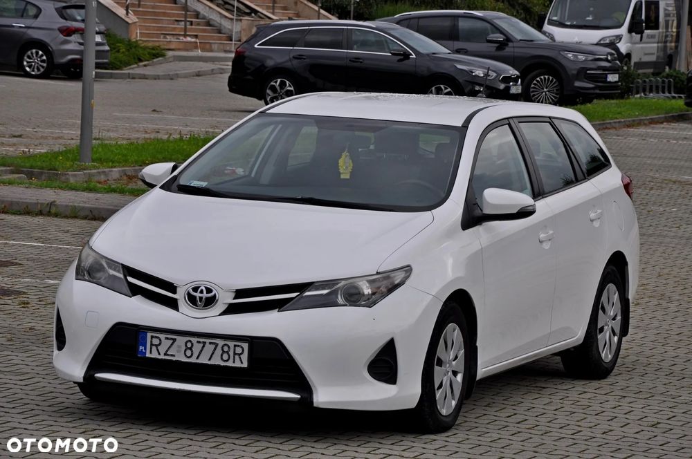Toyota Auris 1.4 D-4D Premium Comfort - 11