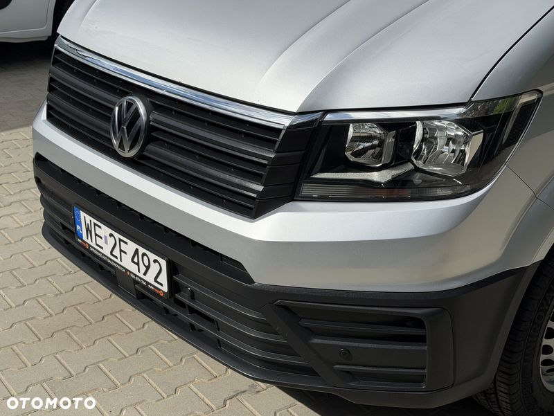 Volkswagen CRAFTER L2H2 Model 2021r WZMOCNIONY VAN 3 osobowy Silnik 2.0TDI 140KM bez BiTurbo! Euro6, Duża ładowność 1.2t, DMC:3.5t, Homologacja VAT-1 Zabudowa paki BOTT, Bogate wyposażenie! OPONY Jak nowe, Fabryczne ogrzewanie oraz wentylacja pojazdu ze zdalnym sterowaniem OEM Eberspacher Airtronic M2 3,5kW, Android Auto, Apple CarPlay, Parktroniki, Kamera, Nawigacja, Drzwi tył 270' Fotel pilot pneumatyczny z masażem! - 12